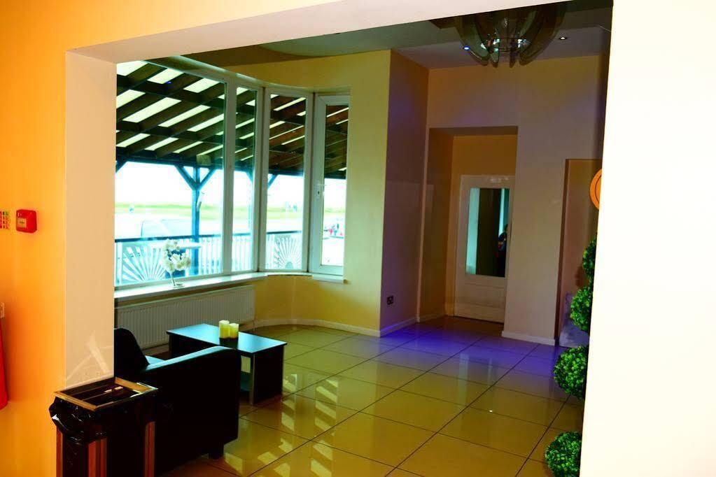 Skye Oceans Hotel Blackpool Eksteriør billede